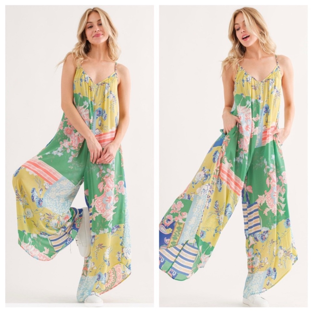 22 Border Print Sleeveless Jumpsuit - Picture 3 of 5